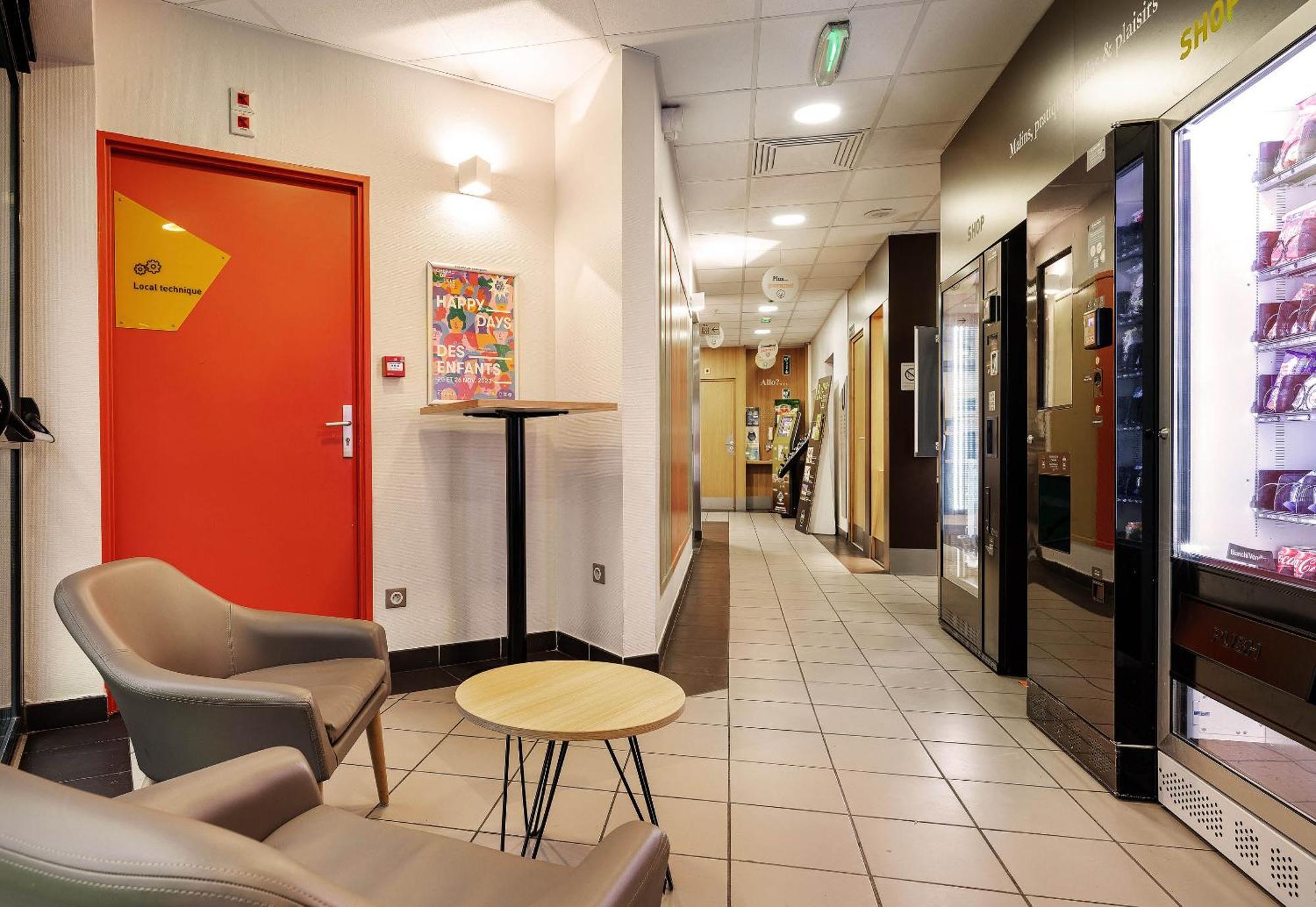B&B Hotel Lille Tourcoing Centre Bagian luar foto