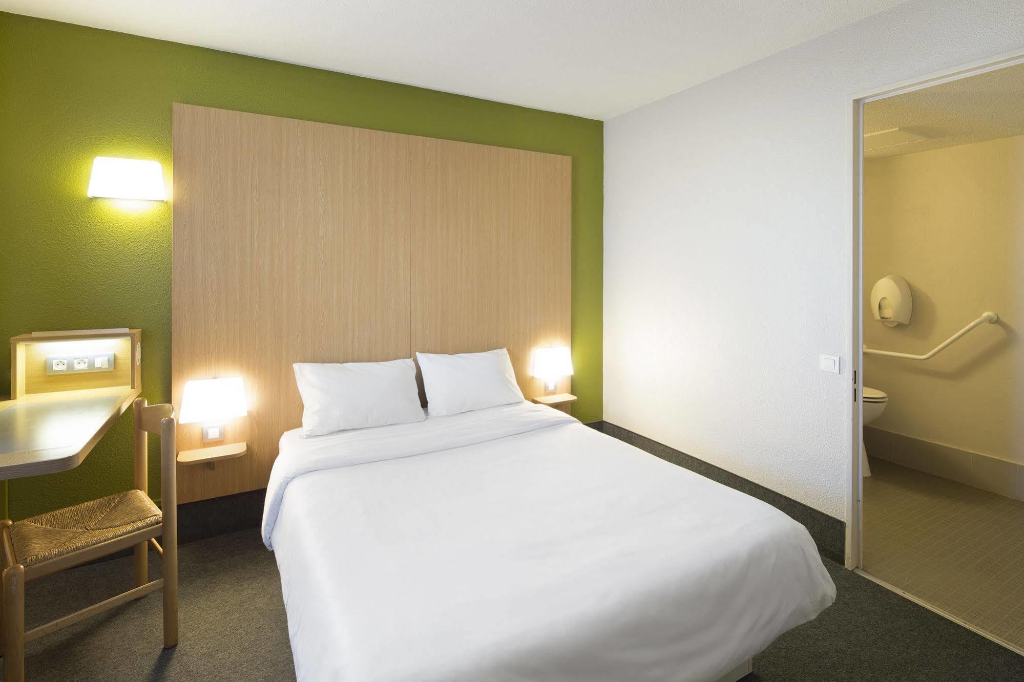 B&B Hotel Lille Tourcoing Centre Bagian luar foto