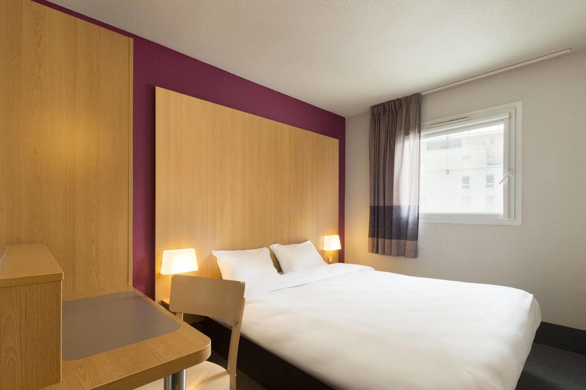 B&B Hotel Lille Tourcoing Centre Bagian luar foto